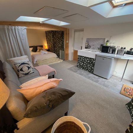 The Dragonfly Bnb, Glastonbury Bagian luar foto
