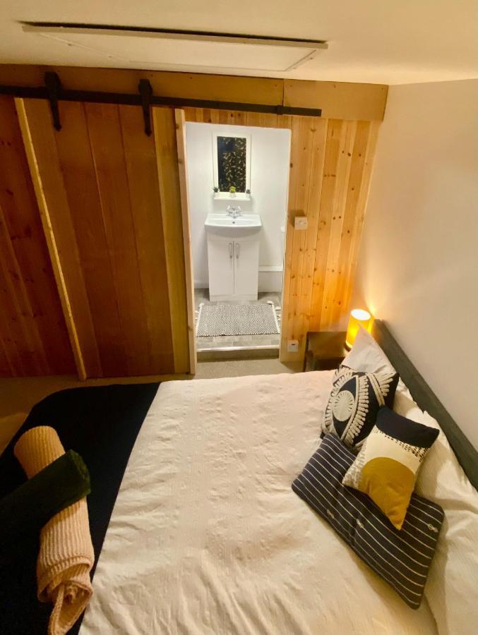 The Dragonfly Bnb, Glastonbury Bagian luar foto