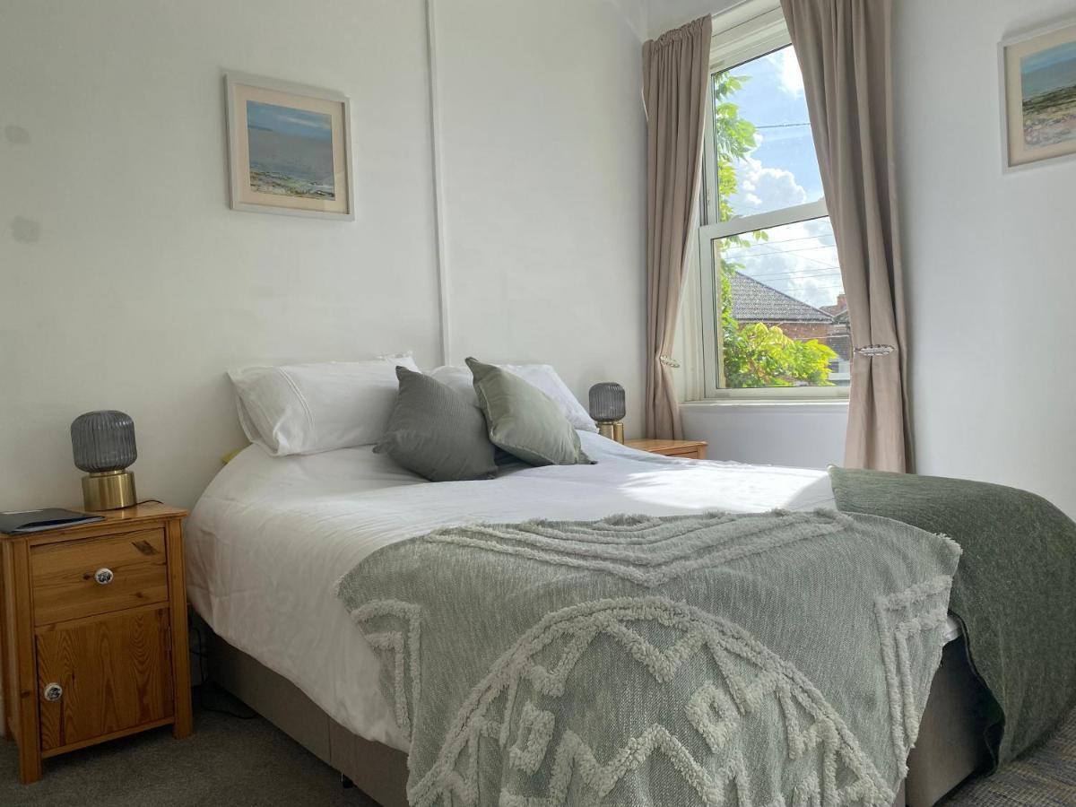 The Dragonfly Bnb, Glastonbury Bagian luar foto