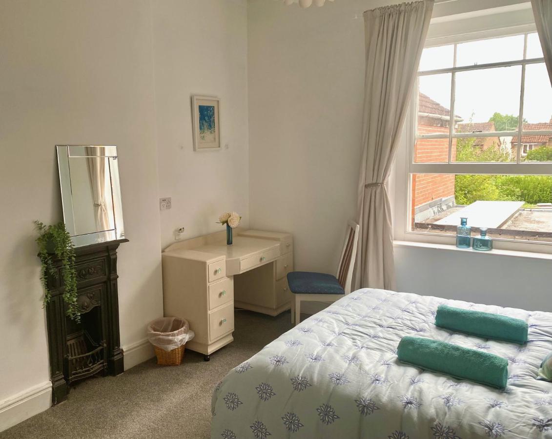 The Dragonfly Bnb, Glastonbury Bagian luar foto