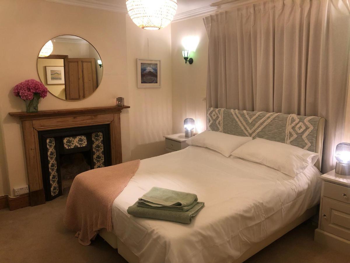 The Dragonfly Bnb, Glastonbury Bagian luar foto