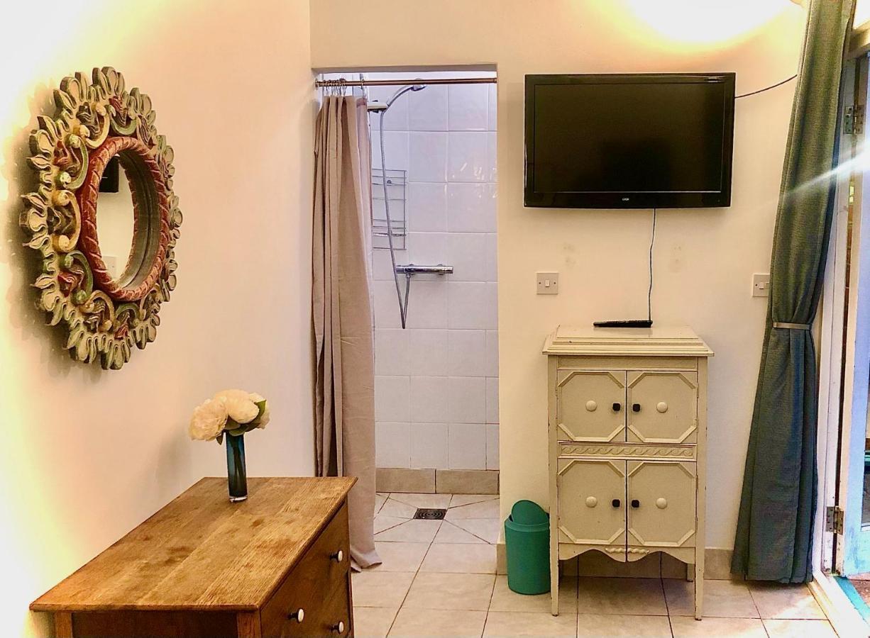 The Dragonfly Bnb, Glastonbury Bagian luar foto