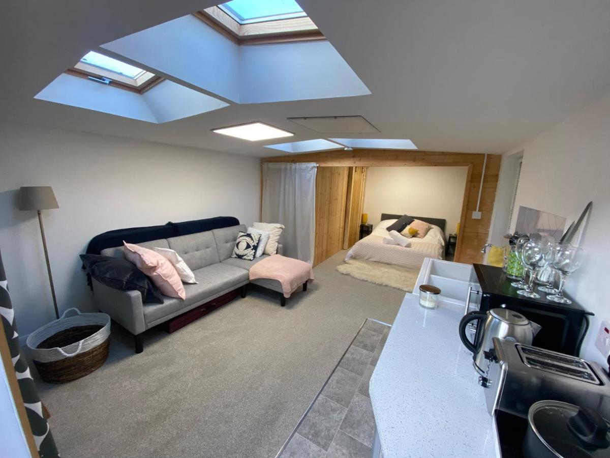 The Dragonfly Bnb, Glastonbury Bagian luar foto