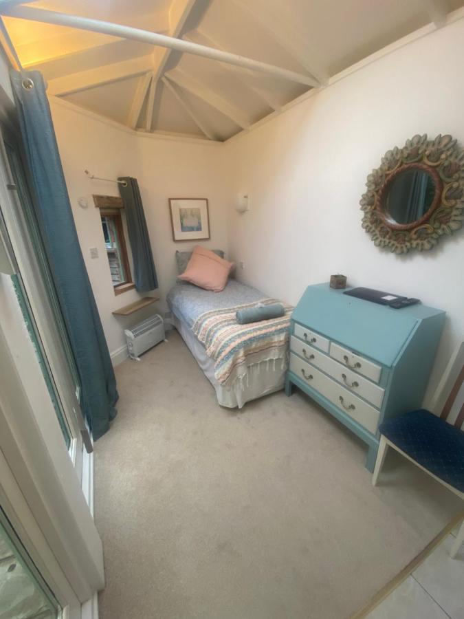 The Dragonfly Bnb, Glastonbury Bagian luar foto