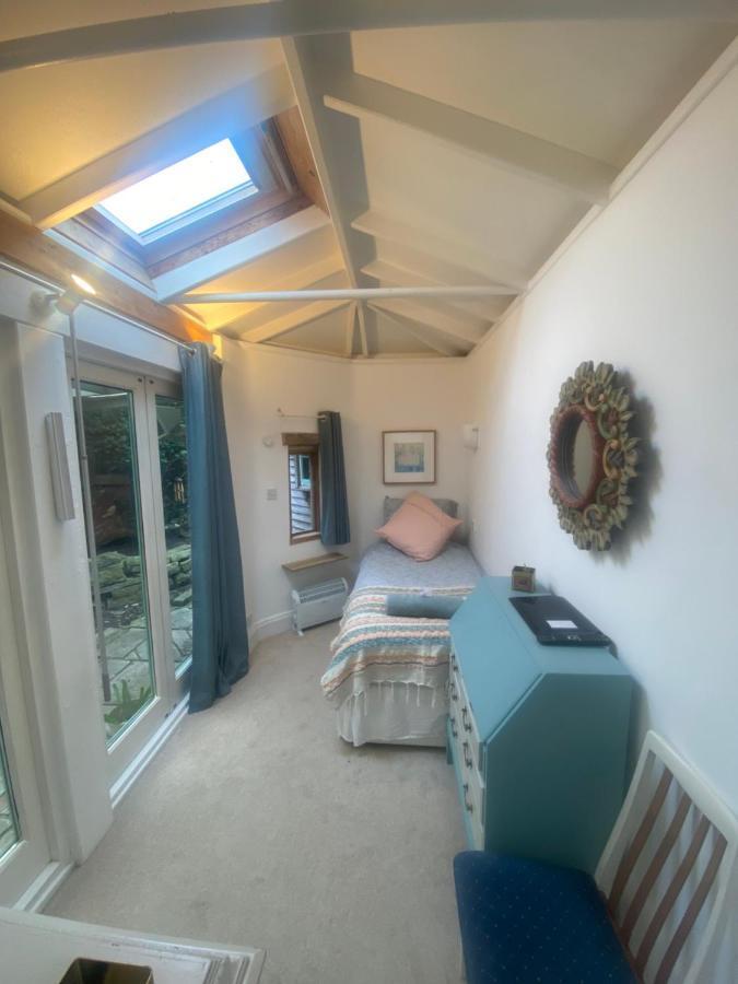 The Dragonfly Bnb, Glastonbury Bagian luar foto